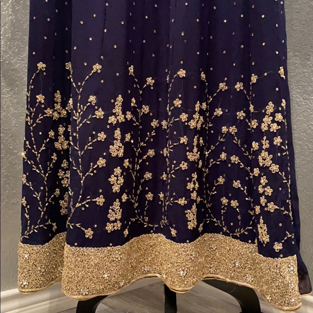 Navy and gold chiffon shalwar kameez - Picture 5 of 9